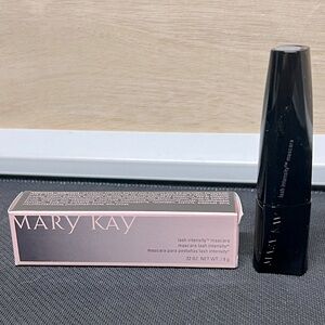 Lash intensity mascara